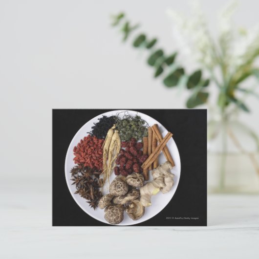 Stilleven van kaneelstokjes en gemberwortel briefkaart (Staand voorkant)