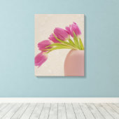 Stilleven van roze tulpen en kantdoek Print (Insitu (Houten vloer))