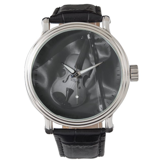 Stilleven zwart-wit afbeelding van een viool horloge (Voorkant)