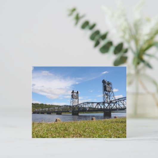 Stillwater Lift Bridge en Lawn Briefkaart (Staand voorkant)