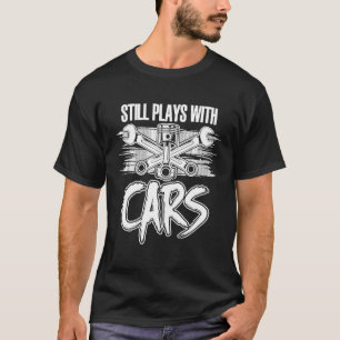 stilstaande motorkap met auto's t-shirt