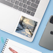 Stilte na sneeuwval – Winterlandschap vierkant Sticker (Laptop met iPhone)
