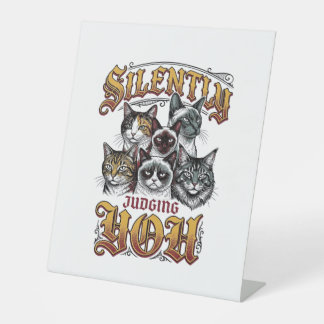 Stilzwijgend Je Vintaget-shirt Met Grafische Afbee Reclamebord Met Voetstuk