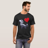 Stinkdier met hartenballon Valentijnsdag Love Boys T-shirt (Voorkant volledig)