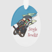 Stinkdier op een gesleed Jingle Smells! kerstCarto Ornament (achterkant)