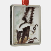 Stinkdieren in de sneeuw metalen ornament (Rechts)