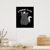 Stinkin Cute Schattig Skunk Pun Dark BG Poster (Keuken)