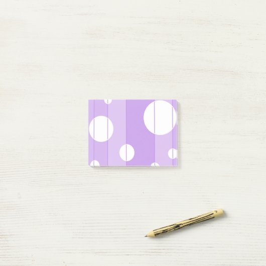 Stippen en strips in FairytalePurple Post-it® Notes (Op bureau)