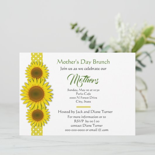 Stippen en zonnebloemen Moederdag uitnodiging (Staand voorkant)