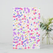 Stippen op roze briefpapier (Staand voorkant)