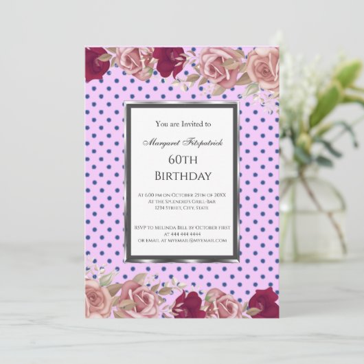 Stippen Rode Roze Rozen Verjaardag Kaart (Staand voorkant)