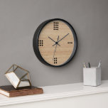 Stippen voor hedendaagse foezels<br><div class="desc">Moderne zwarte stippen op een lichtbeige kleurige faux-houten achtergrond. Klassieke retro-chic, elegant maar eenvoudig basisontwerp voor de artistieke home décor mode ontwerper, populaire hiphendsetter, grillig filmpje van de middeleeuwse stijl. Verkrijgbaar op originele, klastige, leuke en trendy interieuraccenten & accessoires voor de decoratie van uw master of kinderslaapkamer, kleuterschool, hogeschool, eetkamer,...</div>