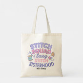 Stitch Squad Sassy Stitch Zusterliefde Funny Quilt Tote Bag (Achterkant)