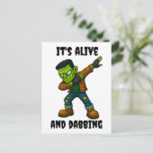 Stitched Monster leeft en danst voor Halloween Briefkaart (Staand voorkant)