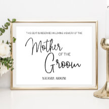 Stoel gereserveerd voor de moeder van de bruidegom