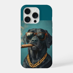 Stoere zwarte labrador met sigaar en gouden kettin iPhone 15 pro case