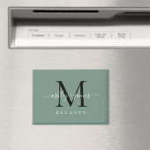 Stof groene moderne script monogram namen jaar magneet (Insitu (Vaatwasser))