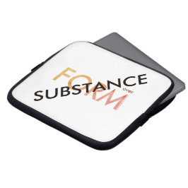 "Stof over vorm" Laptop Sleeve