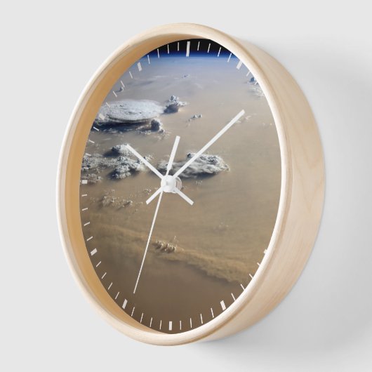 Stof Storm over de Zeeen van de Sahara. (Hoek)