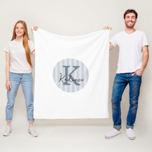 Stofblauw aangepaste gestreepte cirkelmonogram fleece deken