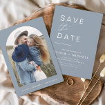 Stofblauw Boho Save the Date Foto Minimalistisch<br><div class="desc">Trouwkaart Boho Save the Date kaarten met een foto op de voorkant. De Save the Date kaarten bevatten een moderne handgeschreven cursieve lettertypografie die elegant,  eenvoudig en modern is om te gebruiken na uw minimalistische eenvoudige trouwdagviering.</div>