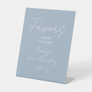 Stofblauw Minimalistische Elegante Script Favoriet Reclamebord Met Voetstuk