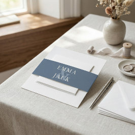Stofblauw Minimalistische Serif Monogram trouwdag Uitnodigingen Wikkel