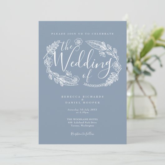 Stofblauw rustieke handgetekende bloemenscriptie b kaart (Staand voorkant)