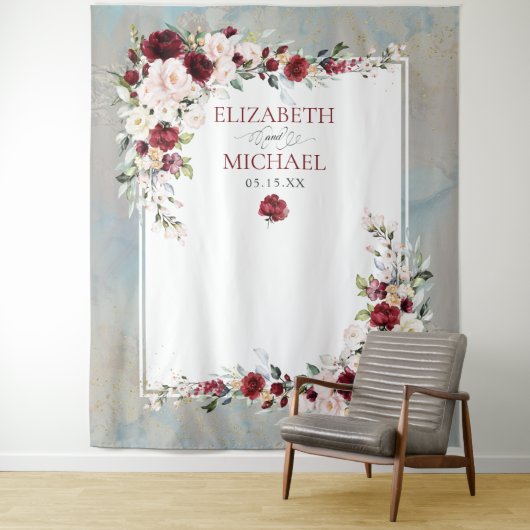 Stofblauwe Bourgogne Blush Bloemen Bruiloft Achter Wandkleed (In situ)