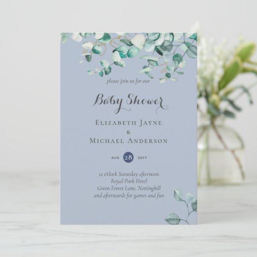 Stofblauwe Eucalyptus Groene BABY SHOWER Uitnodigi (Staand voorkant)