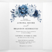 Stofblauwe Leisteen Navy Bloemige Botanische Trouw Drieluik Aankondiging (Binnenkant midden)