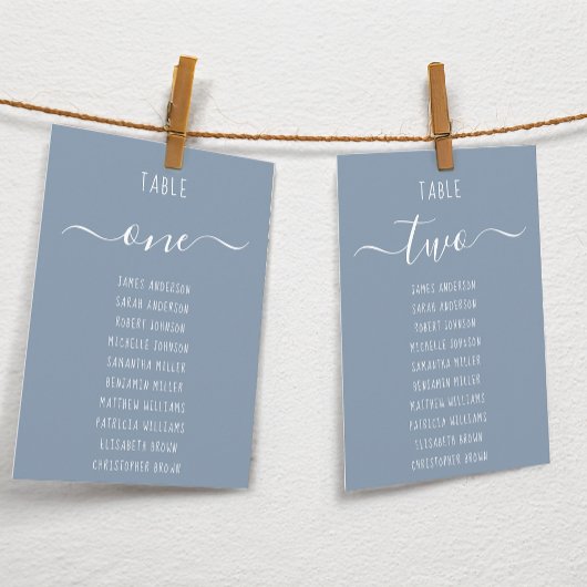 Stofblauwe moderne witte script zitplaatskaart