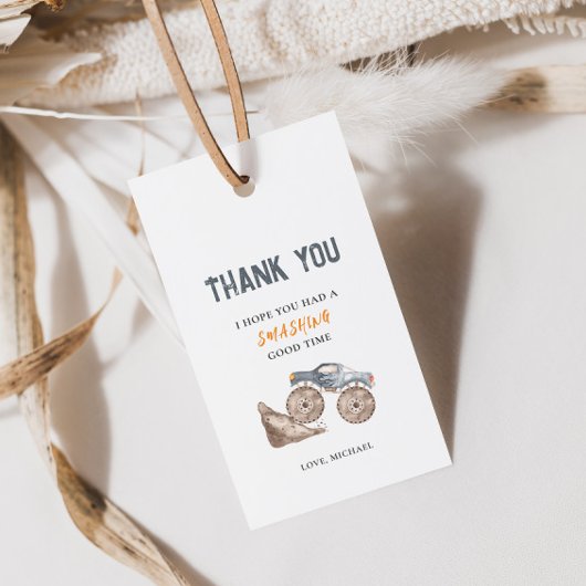 Stofblauwe vrachtwagen verjaardagscadeautag cadeaulabel