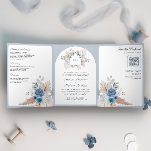 Stofbloem Blauw Bloem Boho Pampas QR Code Trouwen Drieluik Uitnodiging