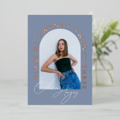 Stofbloem Blauwe Boog Foto Afstudeeruitnodiging Folie Uitnodiging (Staand Voorkant)