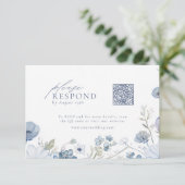 Stofbloem Elegante Wilde Bloem Bruiloft QR-code RSVP Kaartje (Staand voorkant)