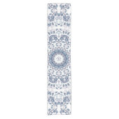 Stofbloem Mandala in stoffig blauw Korte Tafelloper (Voorkant)