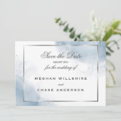 Stoffig blau schrift zilver save the date kaart (Staand voorkant)