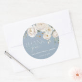 Stoffig blau wit bloemig elegant bruidsdouche ronde sticker (Envelop)