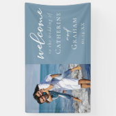 Stoffig Blauw Paar Foto Kustbruiloft Spandoek (Verticaal)