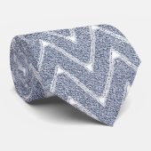 Stoffig Denimblauw Klein Chevronpatroon Stropdas (Opgerold)