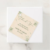 Stoffig groen blad beige ambachtelijk papier bedankjes labels (In situ)