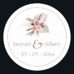 Stoffig Roos Pampas Boho Wedding Envelope Seal Ronde Sticker<br><div class="desc">Stoffig Roos Pampas Boho Wedding Envelope Seal - Deze ronde bruiloft sticker beschikt over een delicate pampas gras bloemenmotief in zacht stoffige roos tinten. Een mooie afwerking voor boho uitnodigingen,  enveloppen,  of bruiloft gunsten.</div>