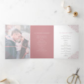 Stoffig roze monogram kunst foto bruiloft programm drieluik programma (Binnen)