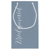 Stoffige Blau Gestileerde Script Trouw Bruidsmeisj Klein Cadeauzakje (Achterkant)
