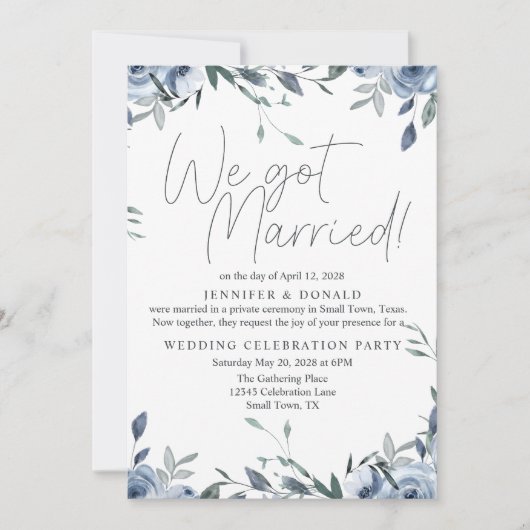 Stoffige blauwe bloemen bruiloft net getrouwd kaart (Voorkant)