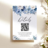 Stoffige Blauwe Bloemen QR Code Trouwdetails Informatiekaartje