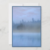 stoffige blauwe bos landschap bruiloft kaart (Achterkant)