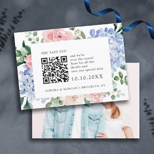 Stoffige blauwe hortensia's pastel roze Foto QR-co Save The Date