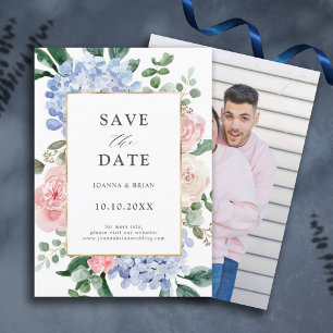 Stoffige blauwe hortensia's pastel roze rozen Foto Save The Date